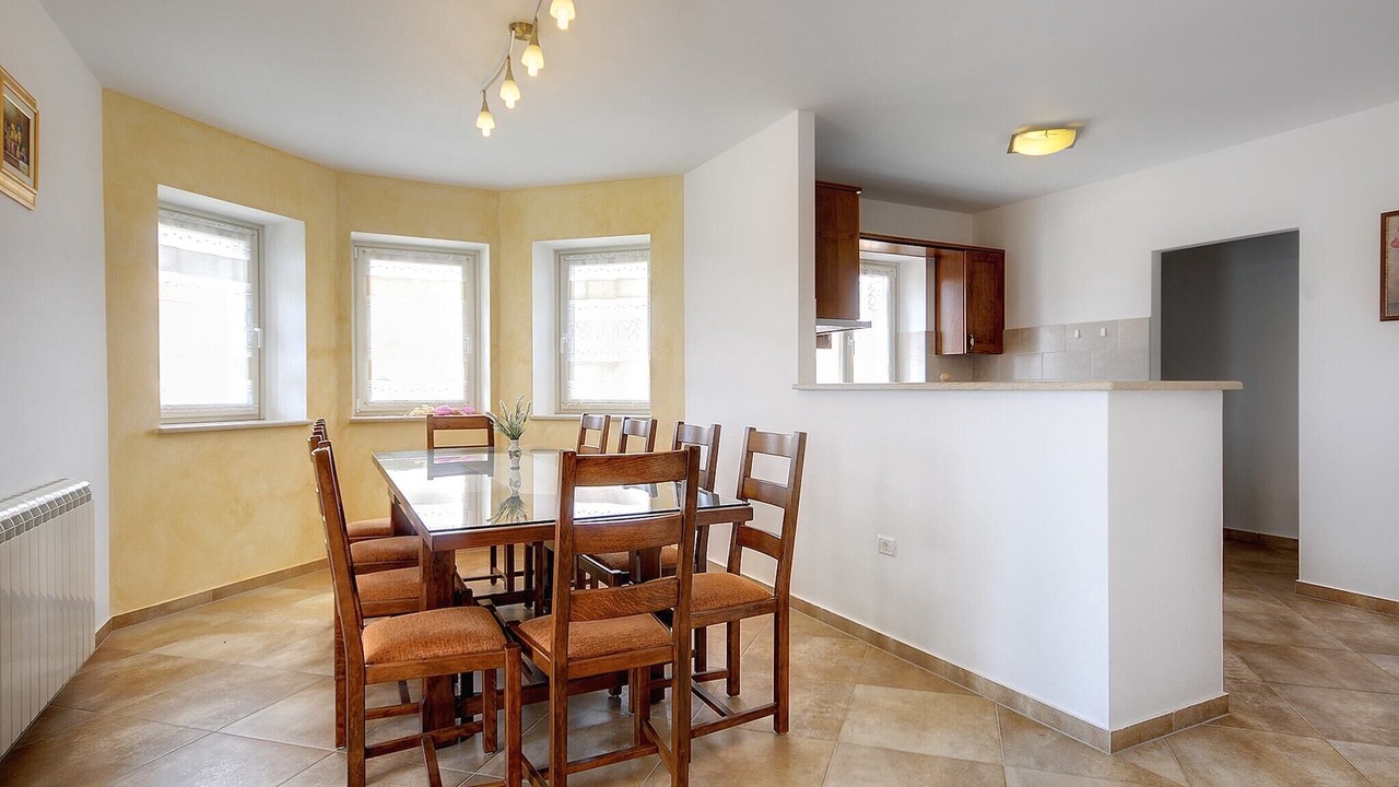 Photo of Livingroom in Gajana