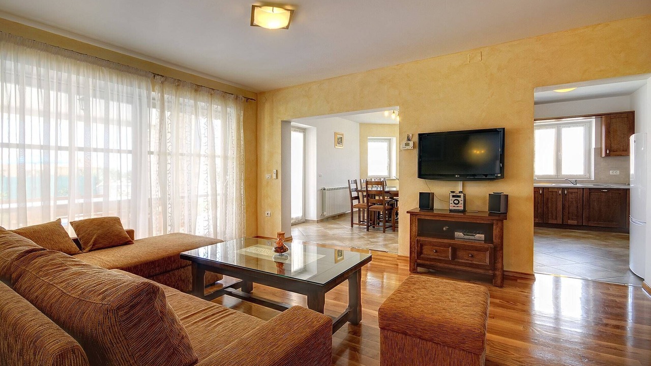 Photo of Livingroom in Gajana