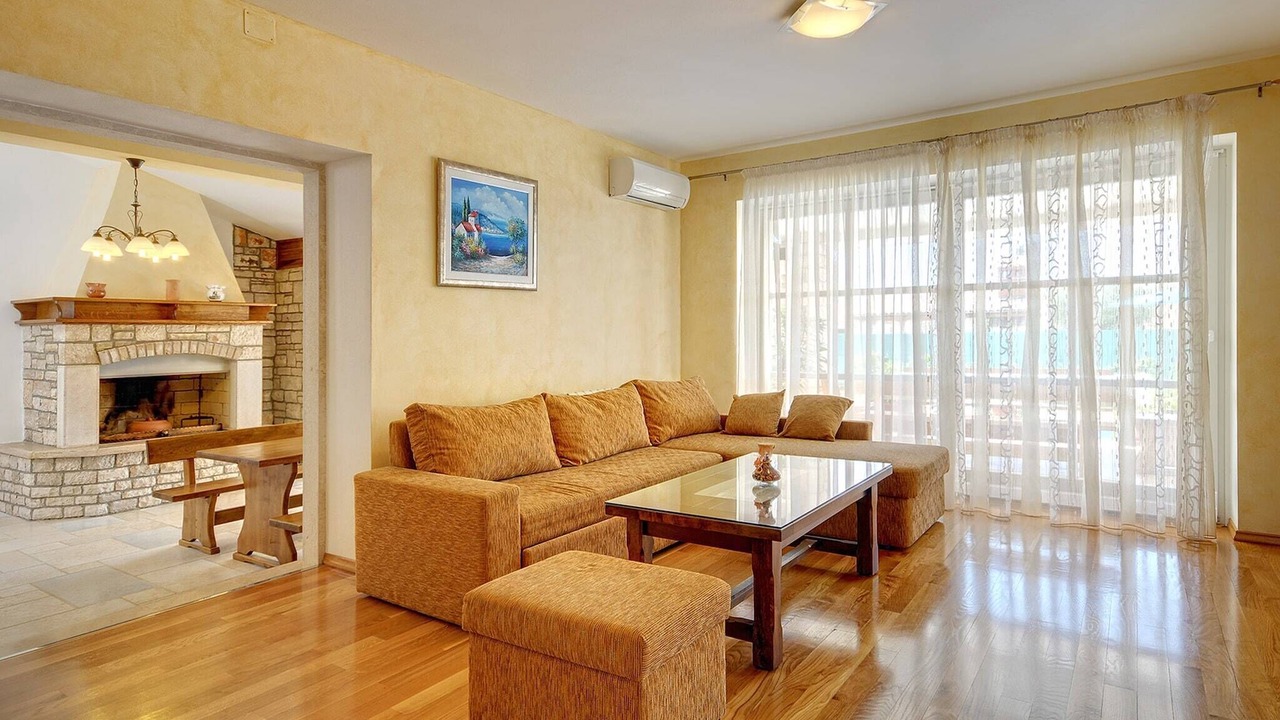 Photo of Livingroom in Gajana