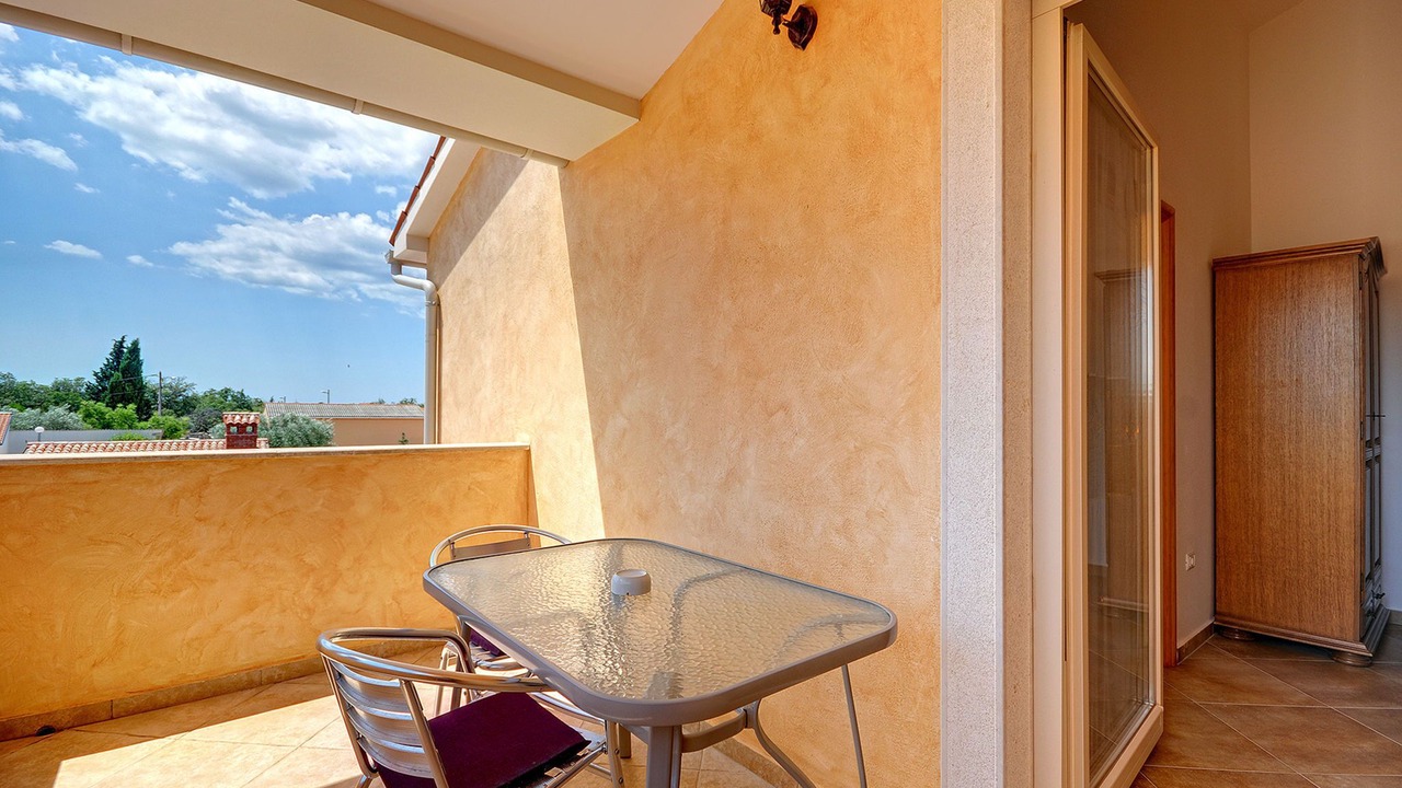 Photo of Patio Balcony in Gajana