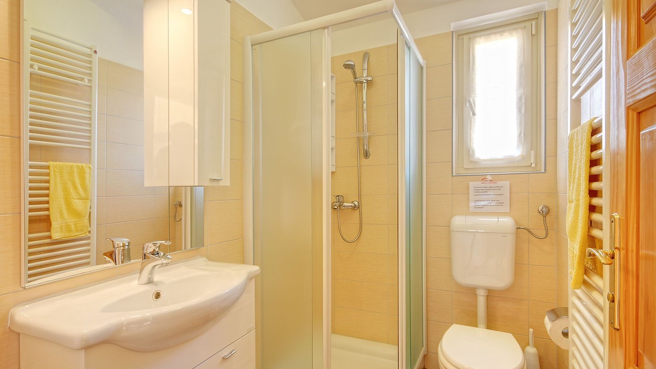 Photo of Bathroom in Gajana