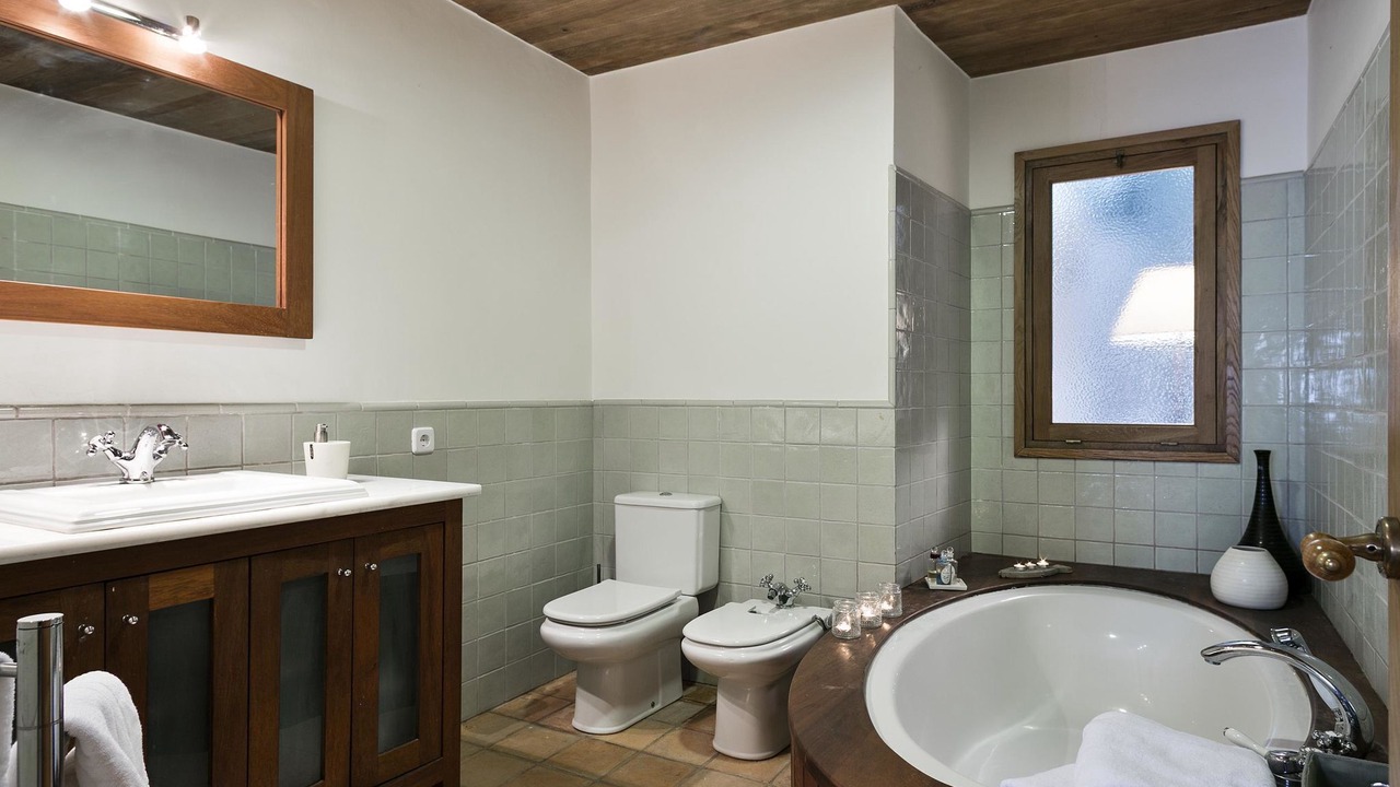 Photo of Bathroom in La Tallada d'Emporda