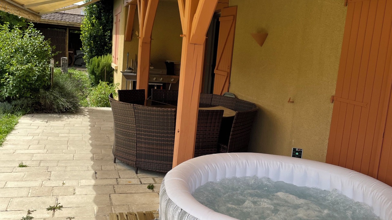 Photo of Patio Balcony in Saint-Andre-les-Vergers