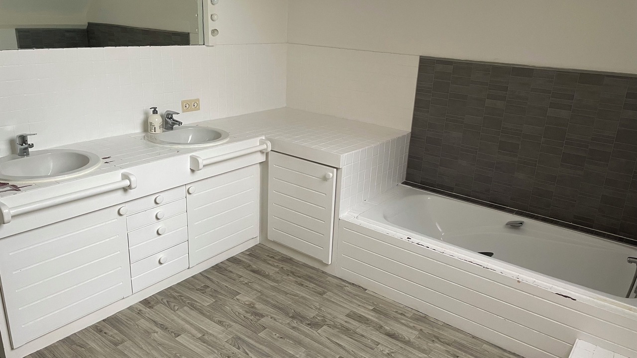 Photo of Bathroom in Saint-Andre-les-Vergers