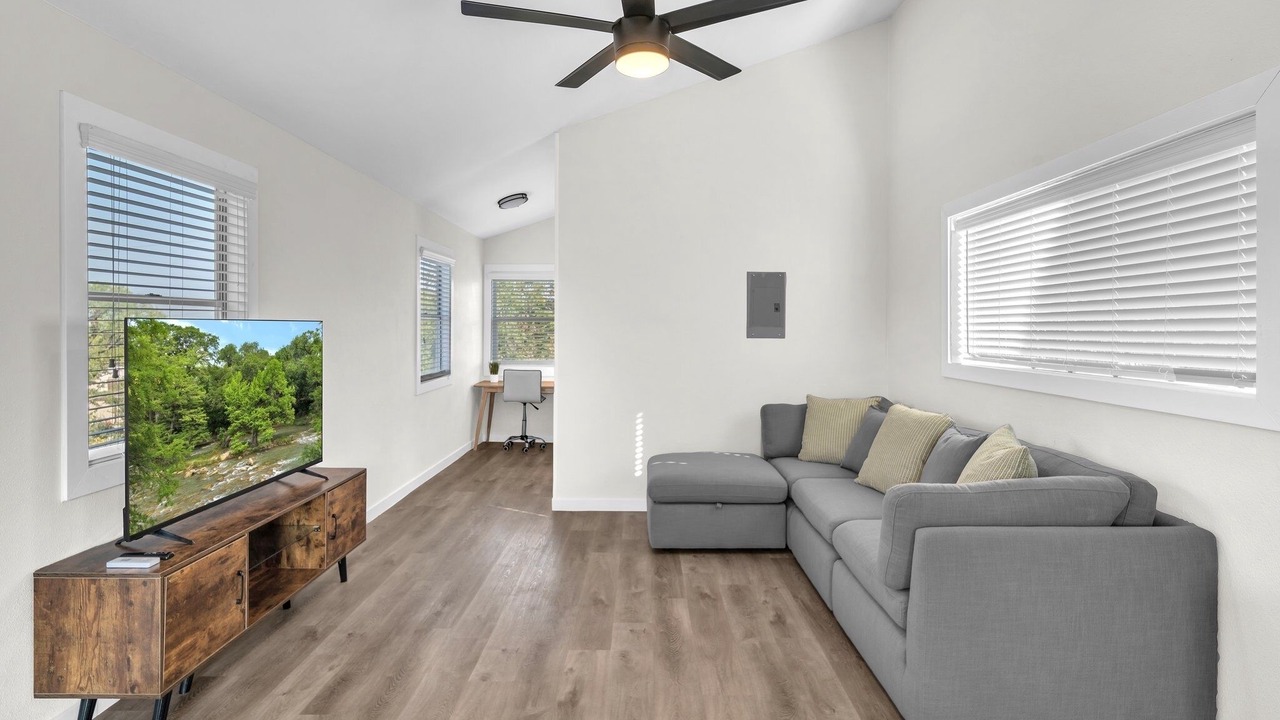 Photo of Livingroom in Southside
