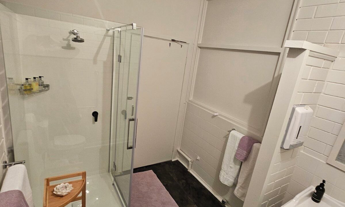 Photo of Bathroom in Waikerie