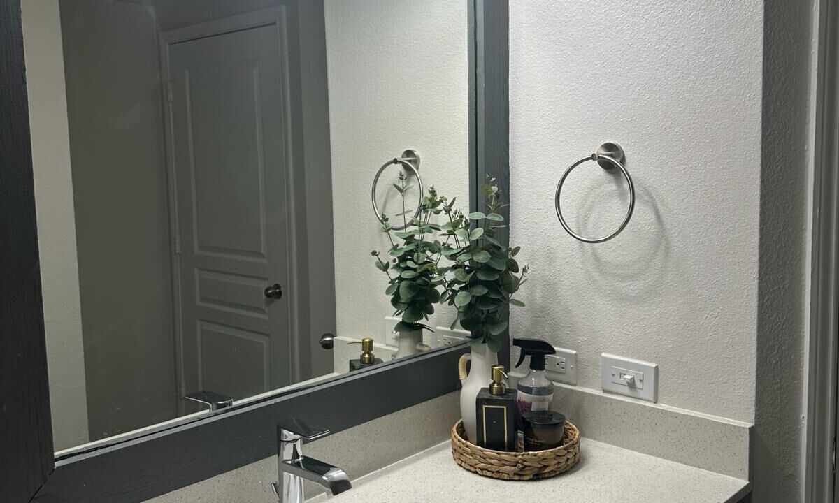 Photo of Bathroom in South Central Houston