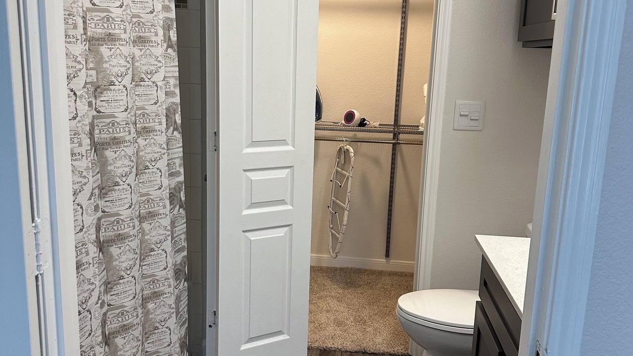 Photo of Bathroom in South Central Houston