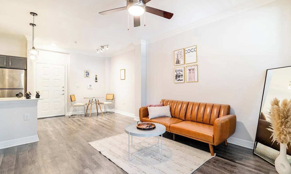 Photo of Livingroom in South Central Houston