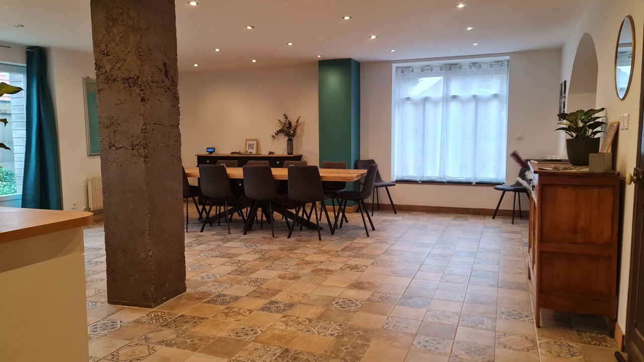 Photo of Others in Chemy