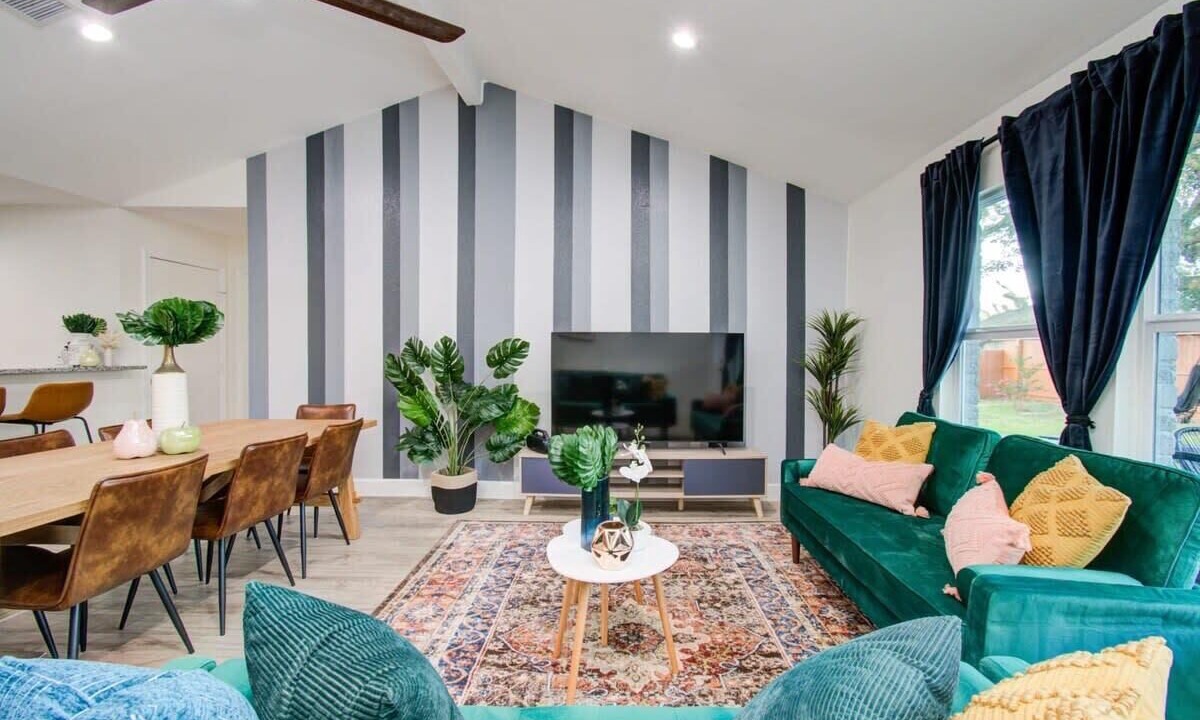 Photo of Livingroom in Friendswood
