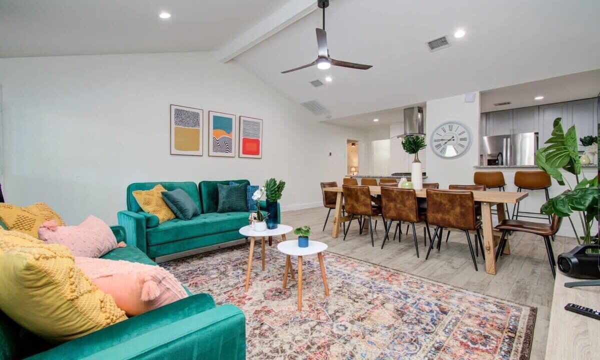 Photo of Livingroom in Friendswood