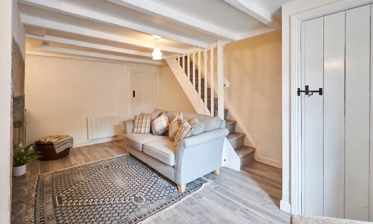 Photo of Others in Catton