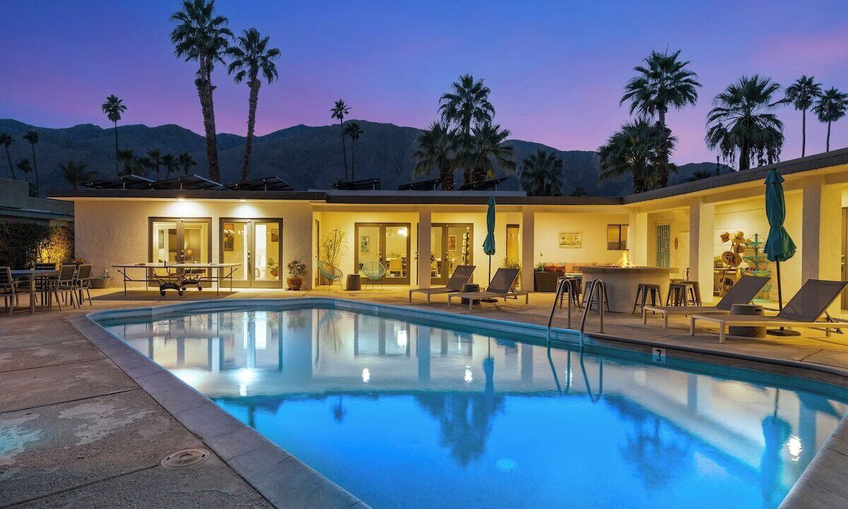 Photo of Outdoor in Warm Sands