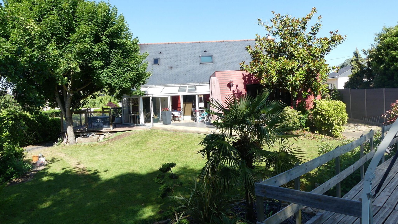 Photo of Patio Balcony in Les Ponts-de-Ce