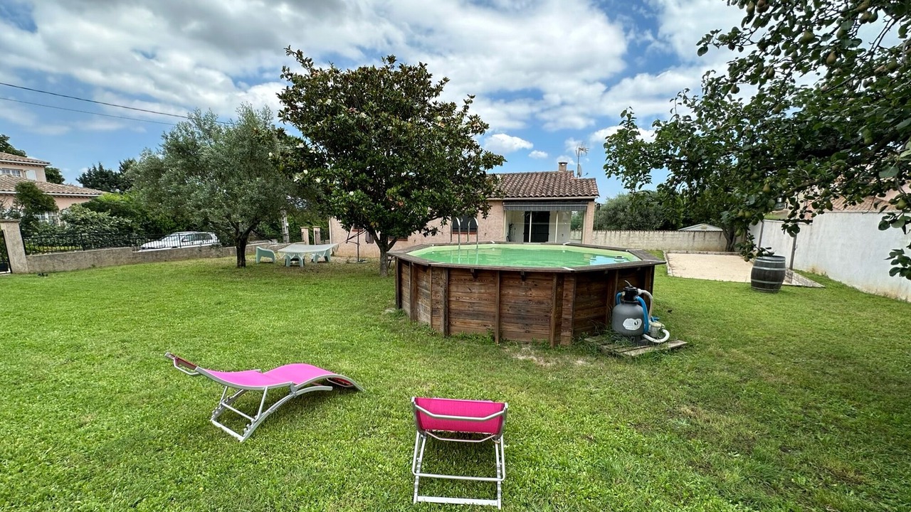 Photo of Outdoor in Pont-Saint-Esprit