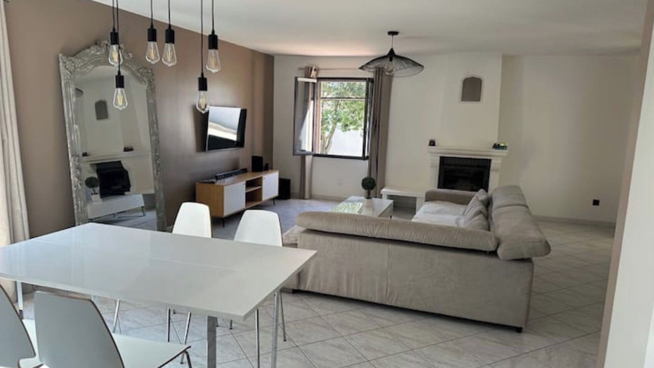 Photo of Livingroom in Pont-Saint-Esprit