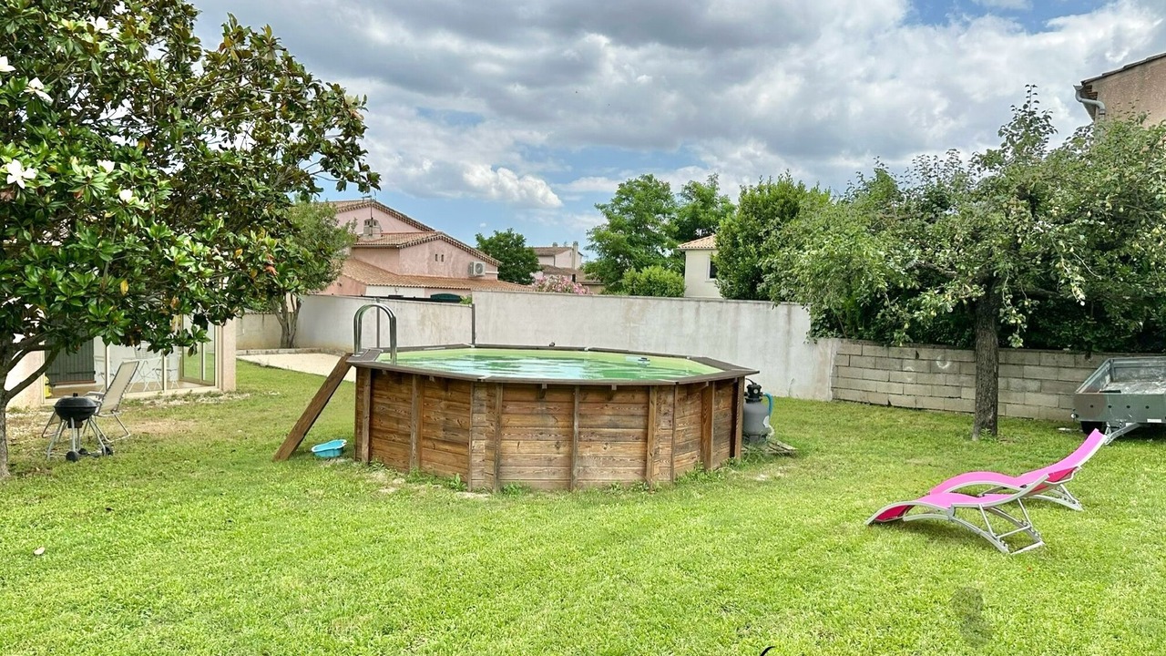 Photo of Outdoor in Pont-Saint-Esprit