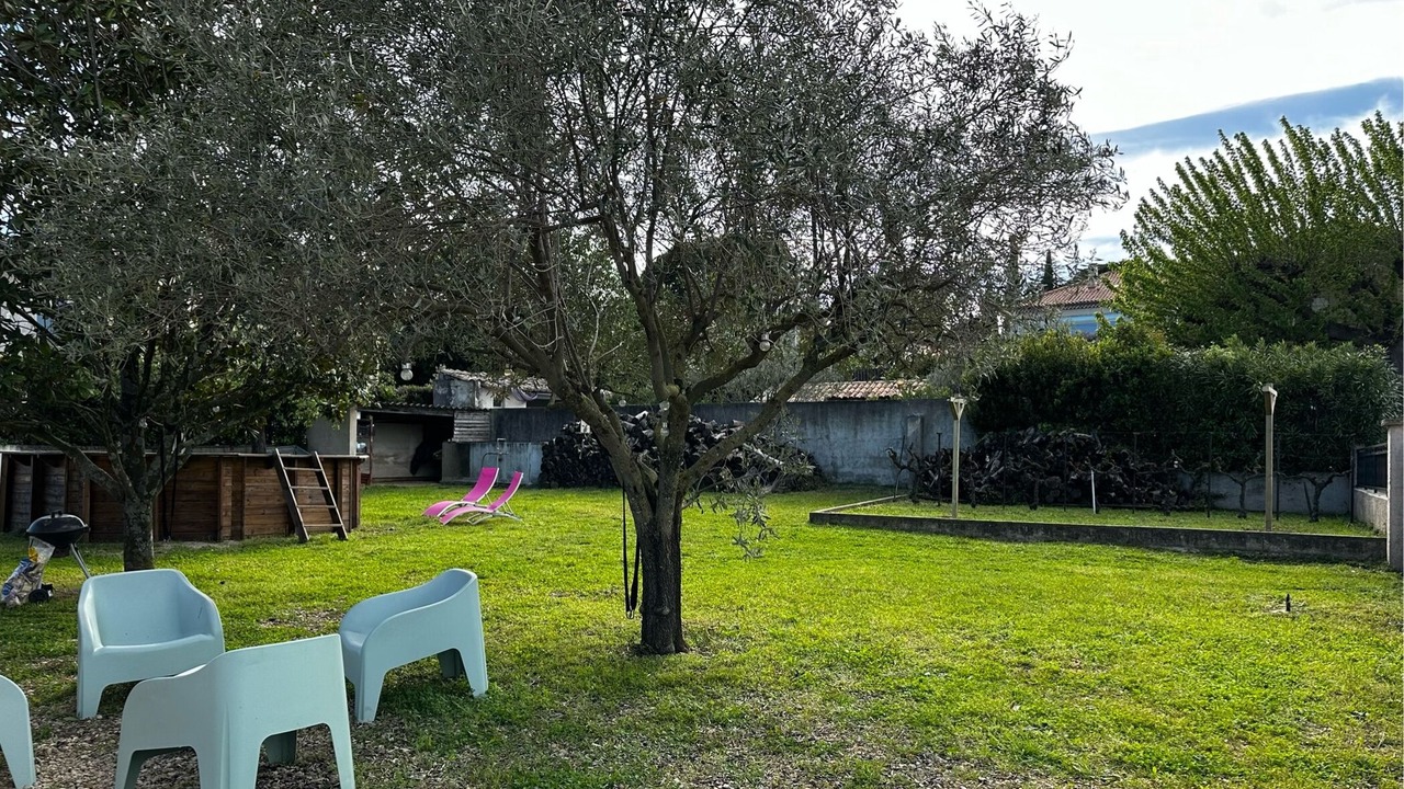 Photo of Outdoor in Pont-Saint-Esprit