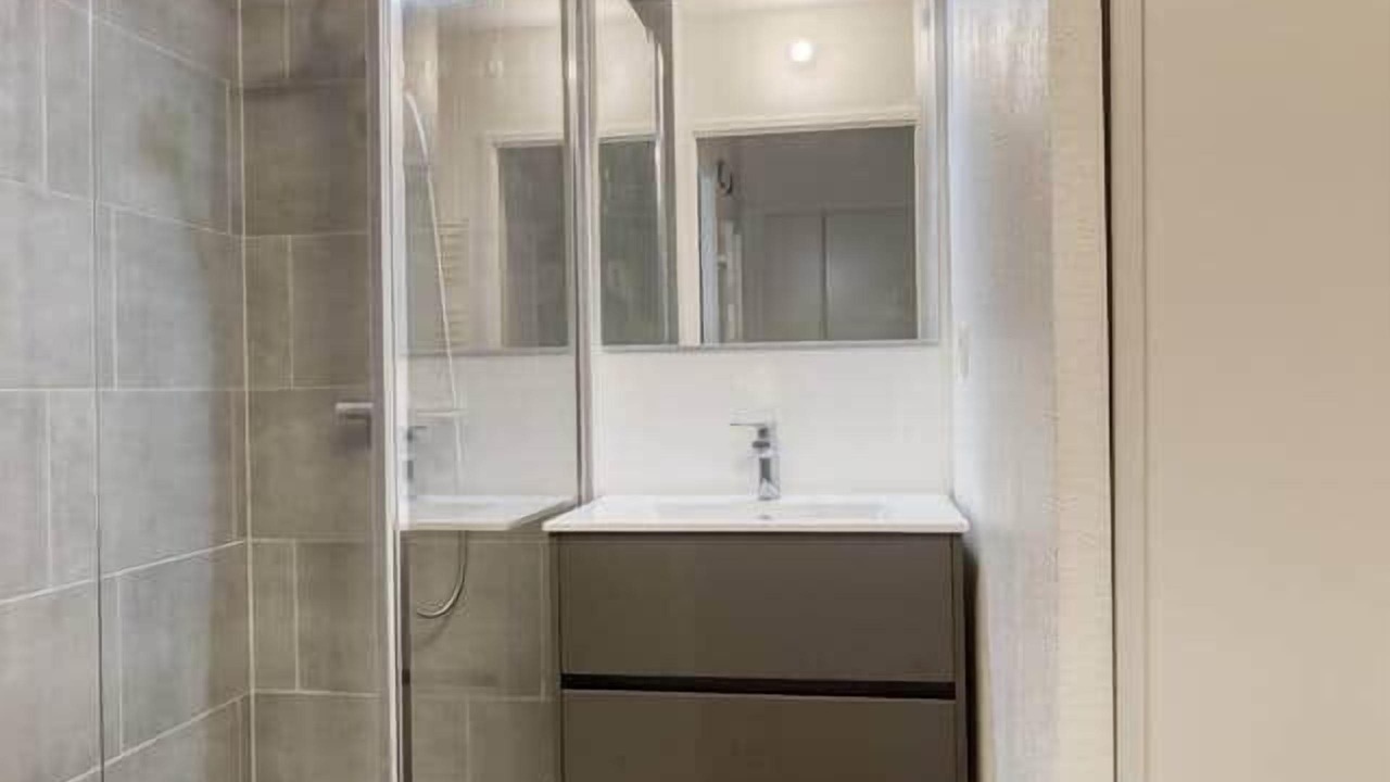 Photo of Bathroom in Center