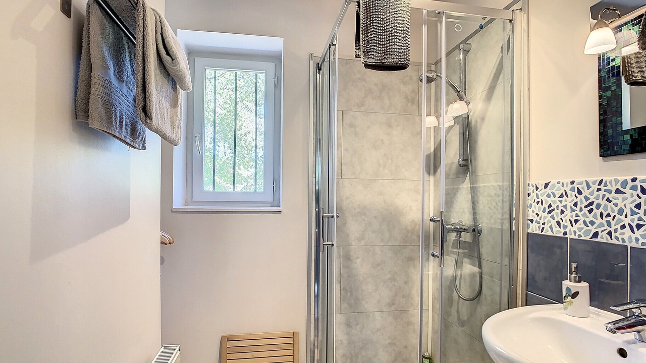 Photo of Bathroom in Limoux