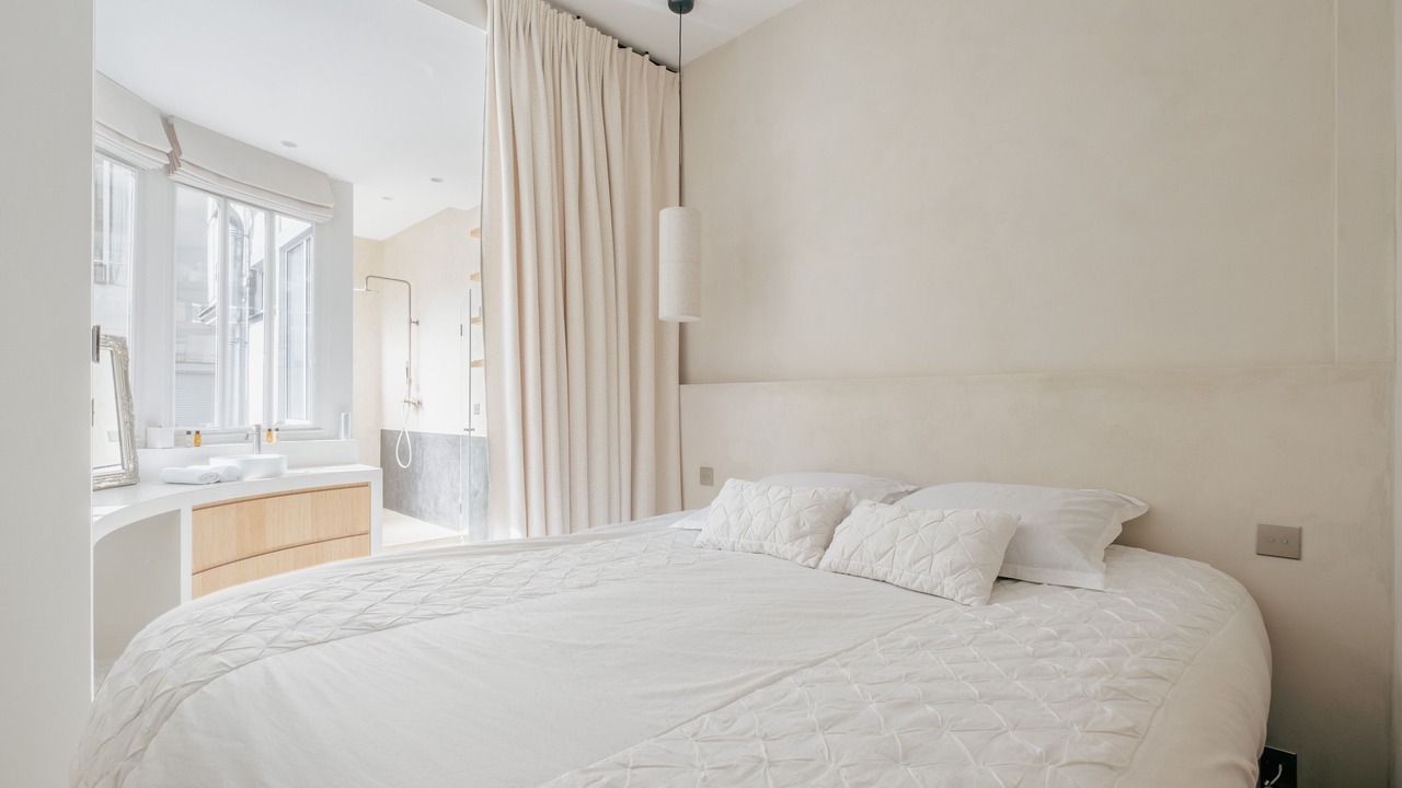 Photo of Bedroom in Notre-Dame-des-Champs