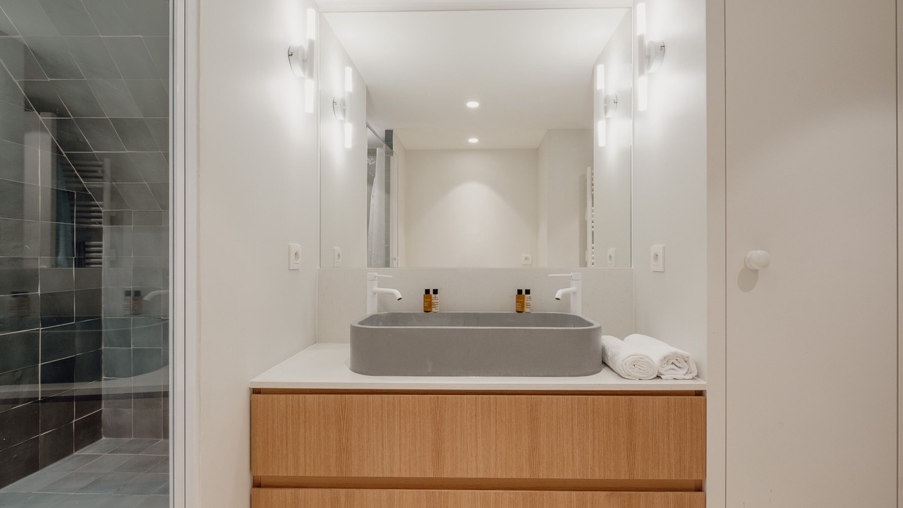 Photo of Bathroom in Notre-Dame-des-Champs