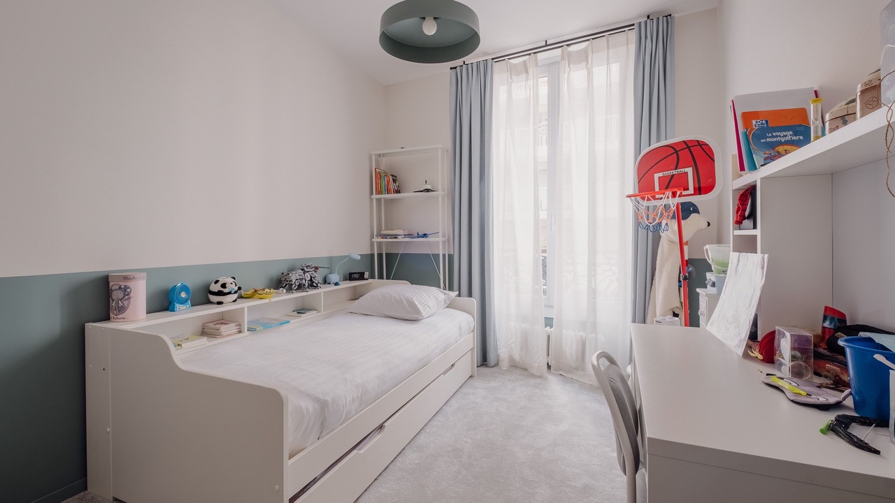Photo of Bedroom in Notre-Dame-des-Champs