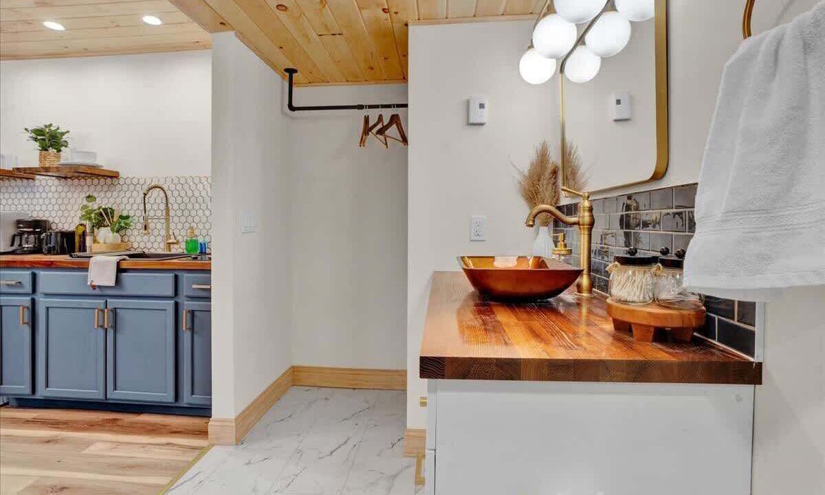 Photo of Kitchen in Canadensis