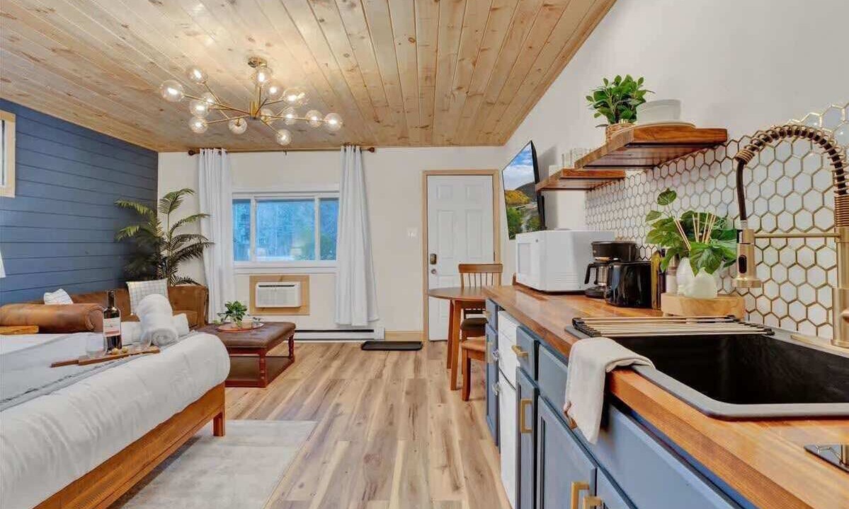 Photo of Bedroom in Canadensis