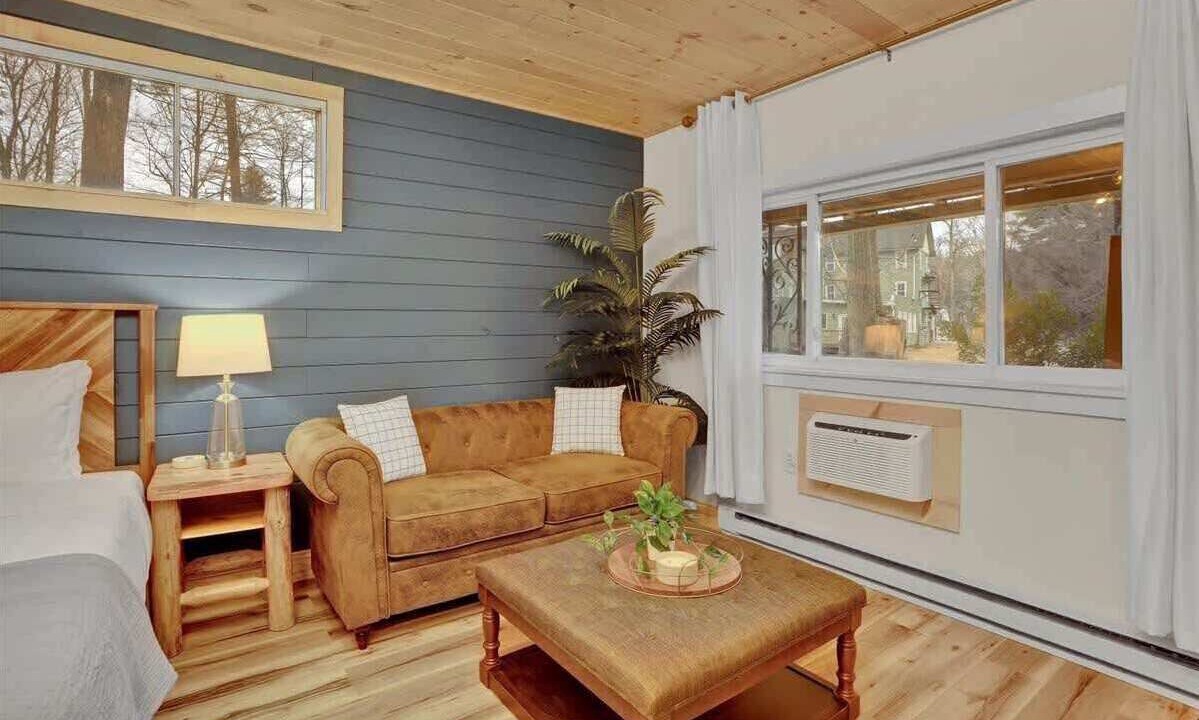 Photo of Livingroom in Canadensis