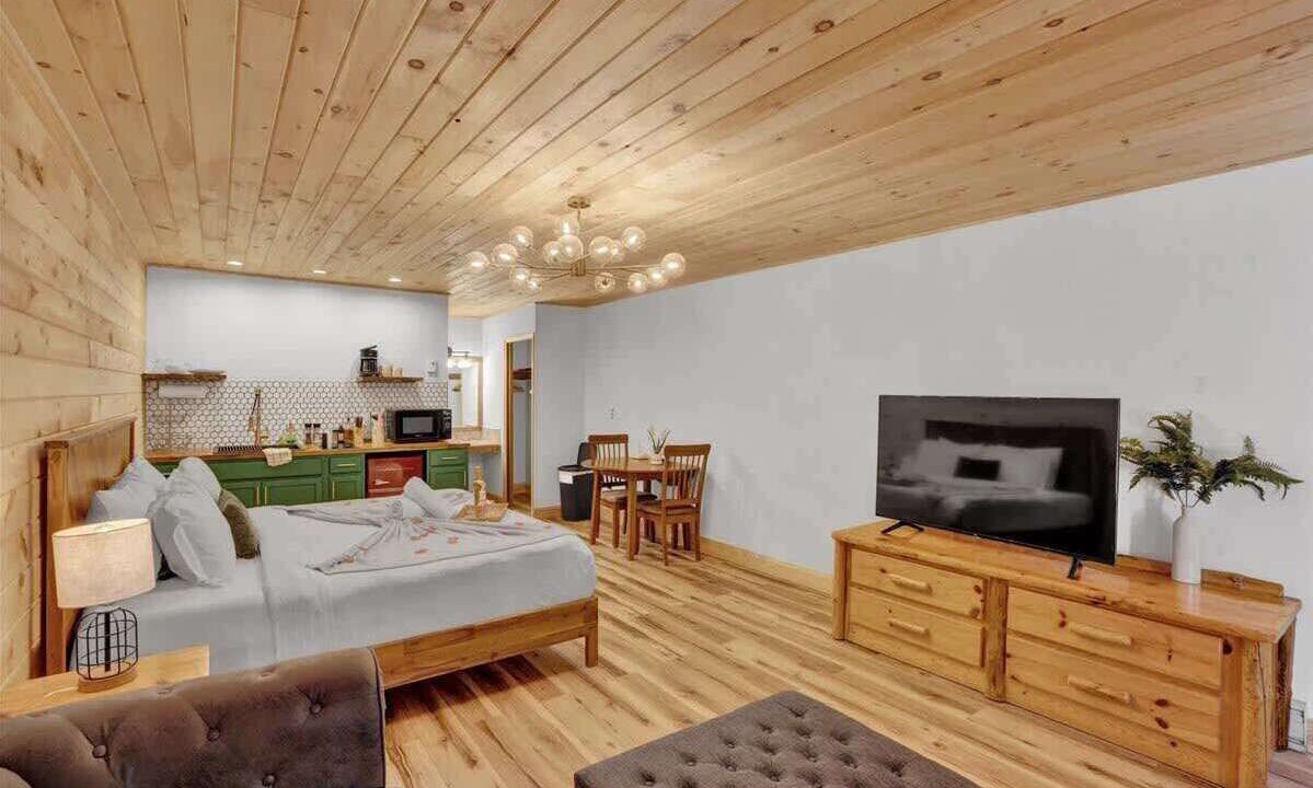 Photo of Bedroom in Canadensis