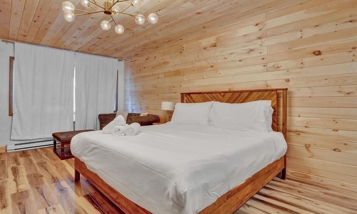 Photo of Bedroom in Canadensis