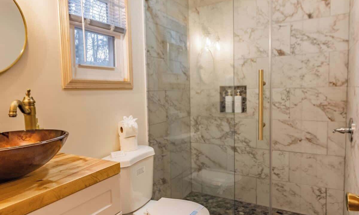 Photo of Bathroom in Canadensis