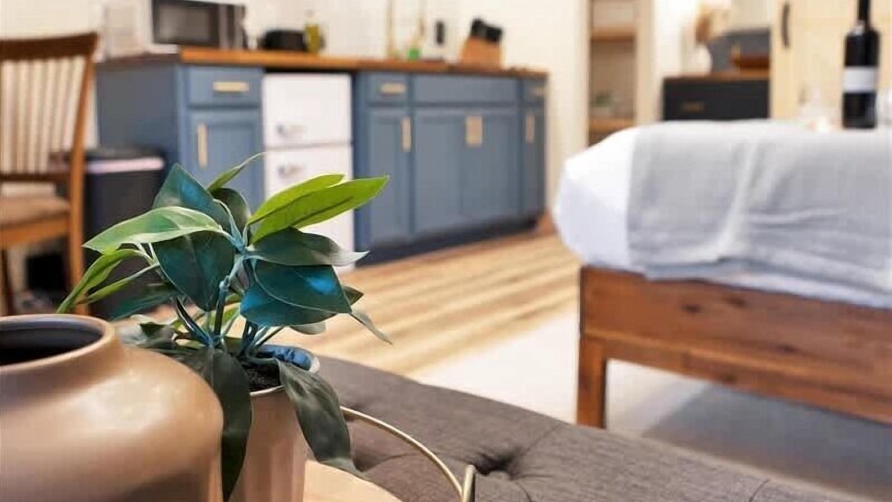 Photo of Others in Canadensis