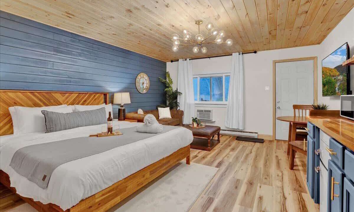 Photo of Bedroom in Canadensis