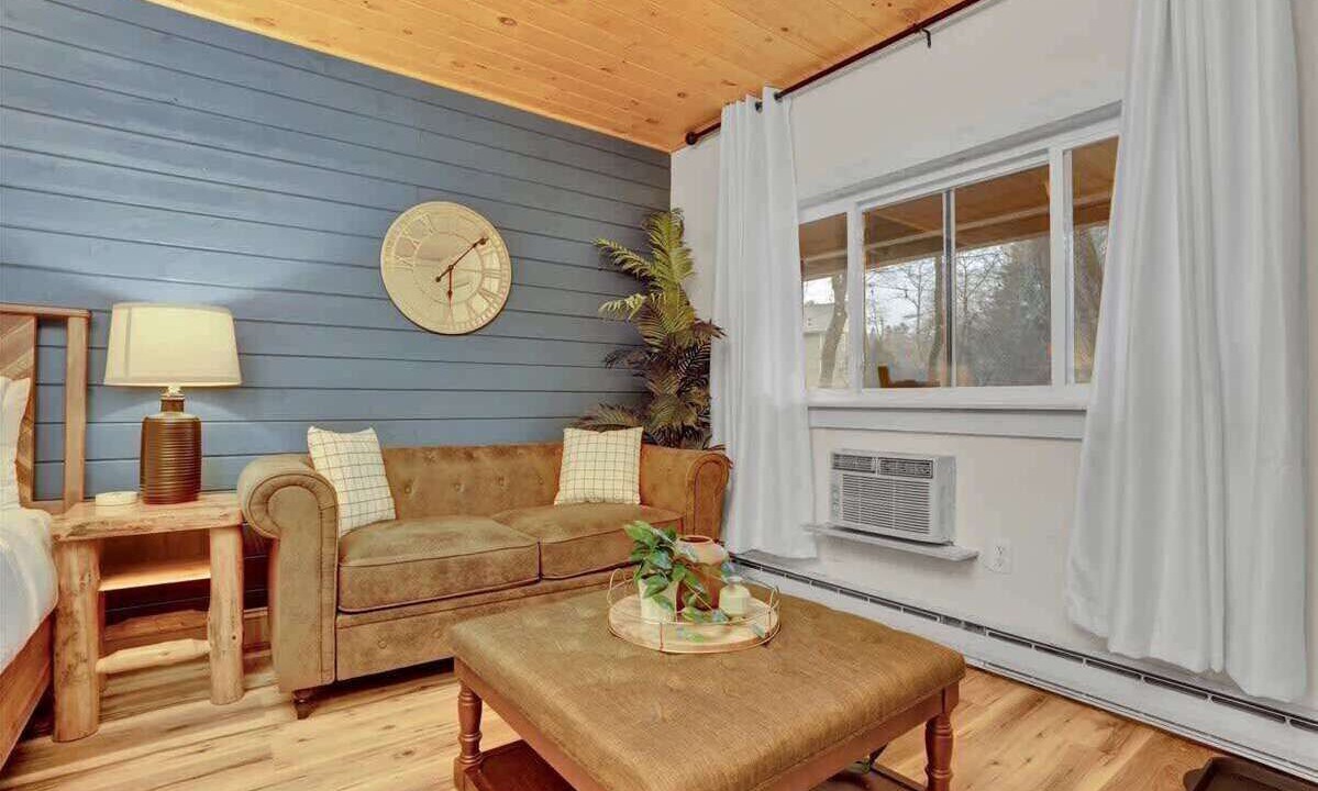 Photo of Livingroom in Canadensis