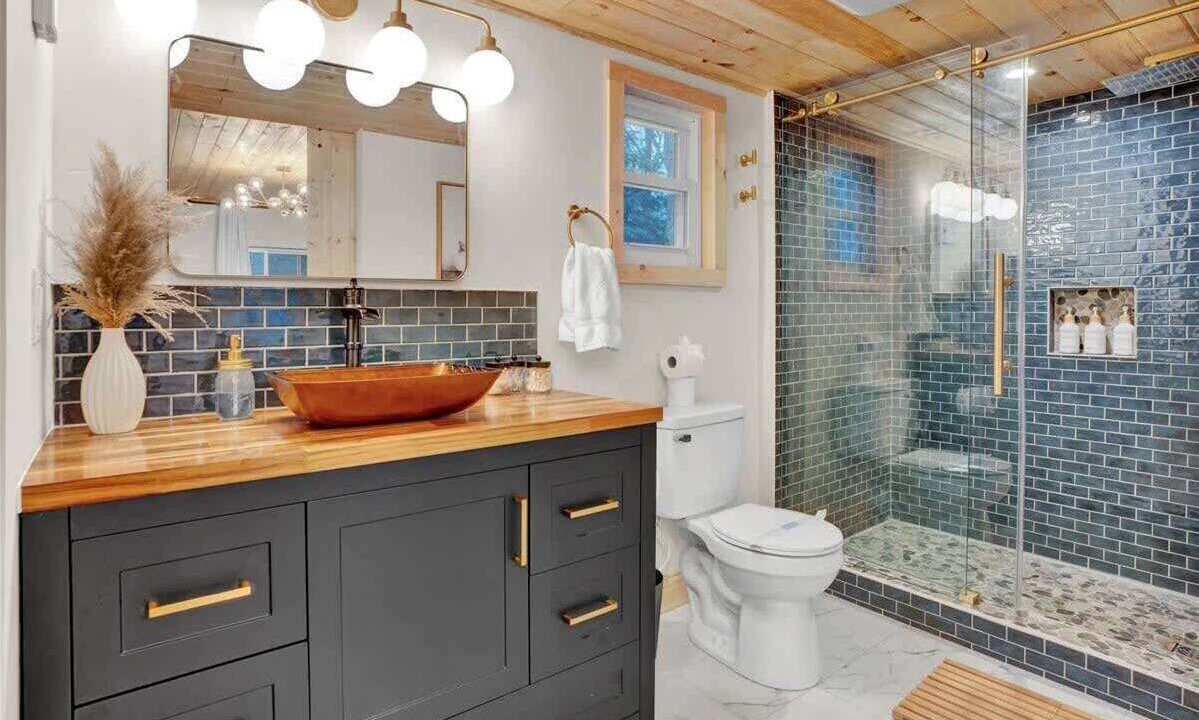 Photo of Bathroom in Canadensis