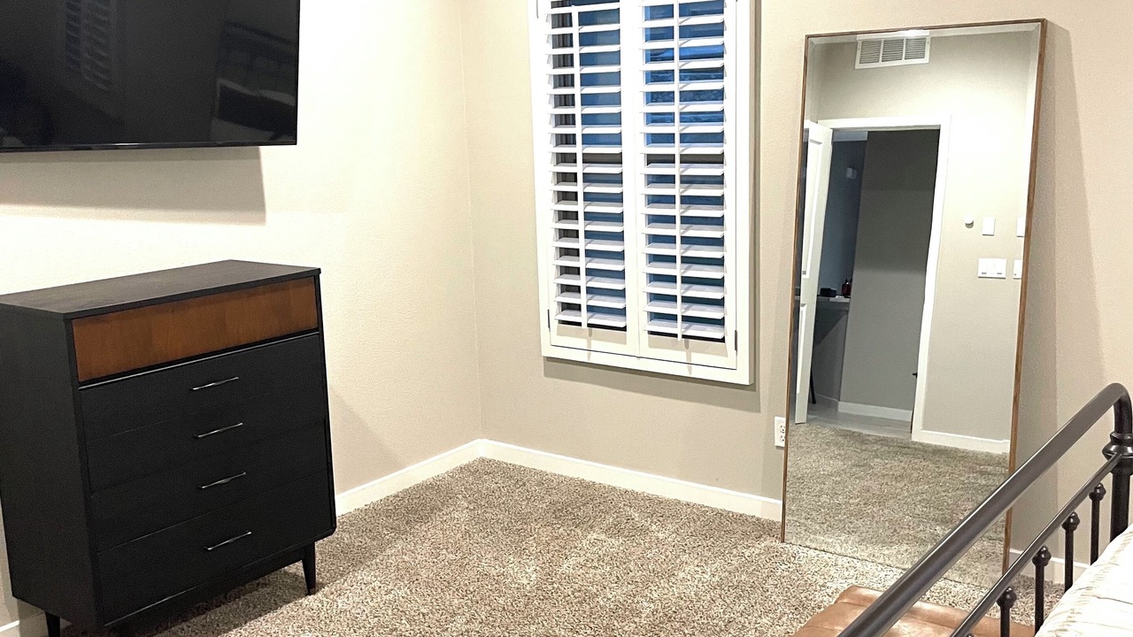 Photo of Bedroom in Biggs Field