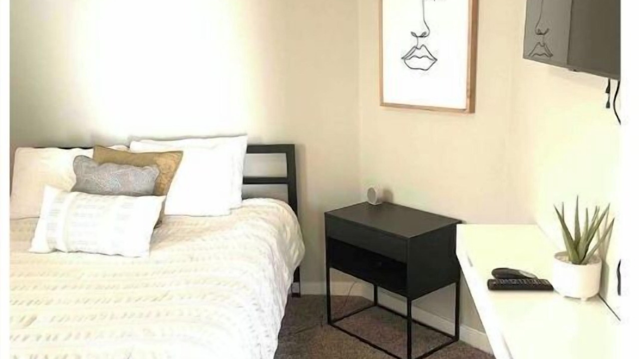 Photo of Bedroom in Biggs Field