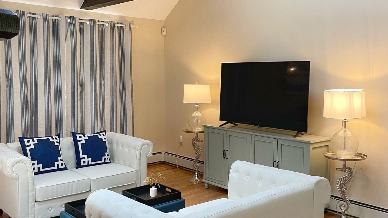 Photo of Livingroom in Yarmouth Port