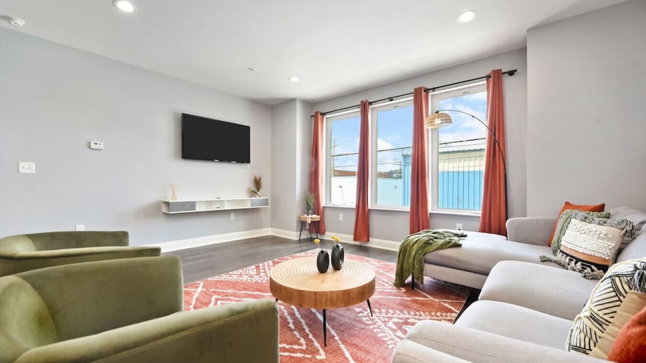 Photo of Bedroom in Lower Lawrenceville