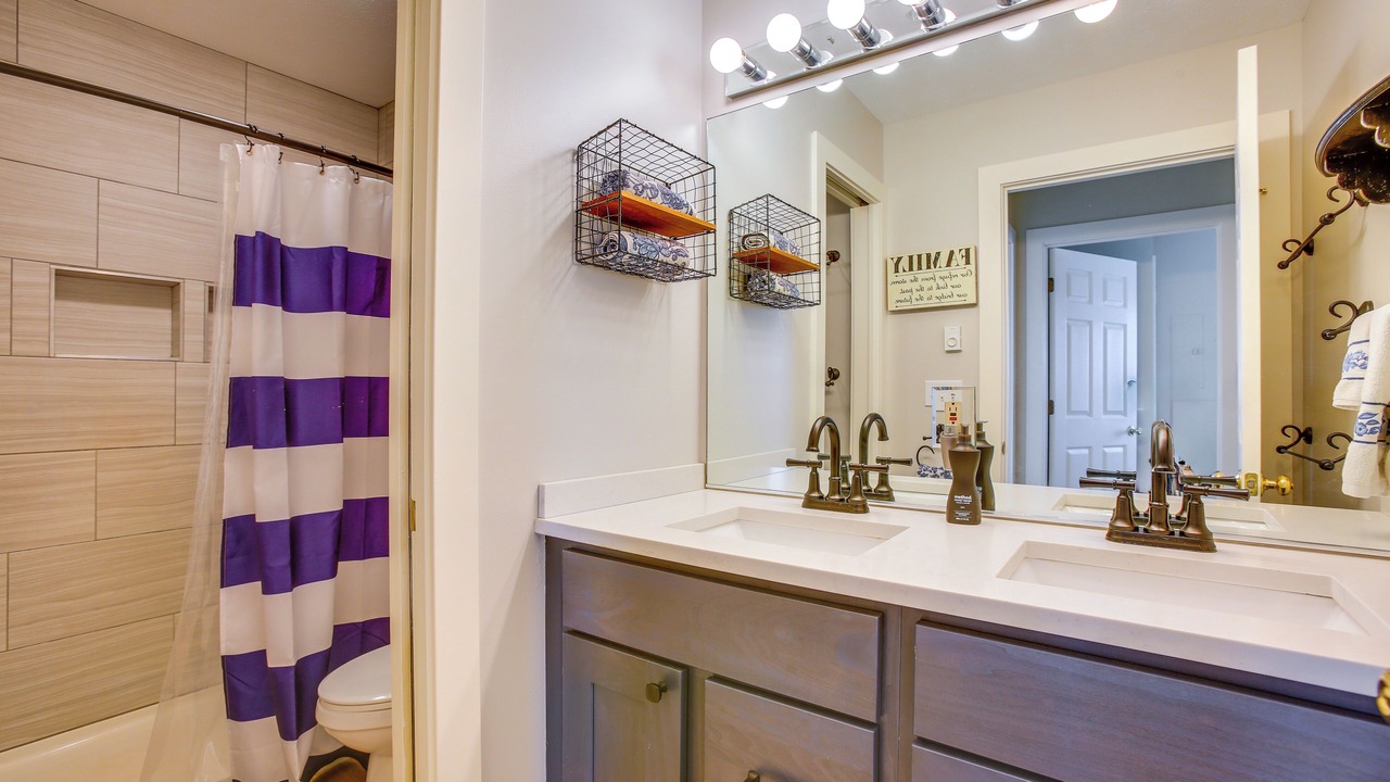 Photo of Bathroom in Onekama