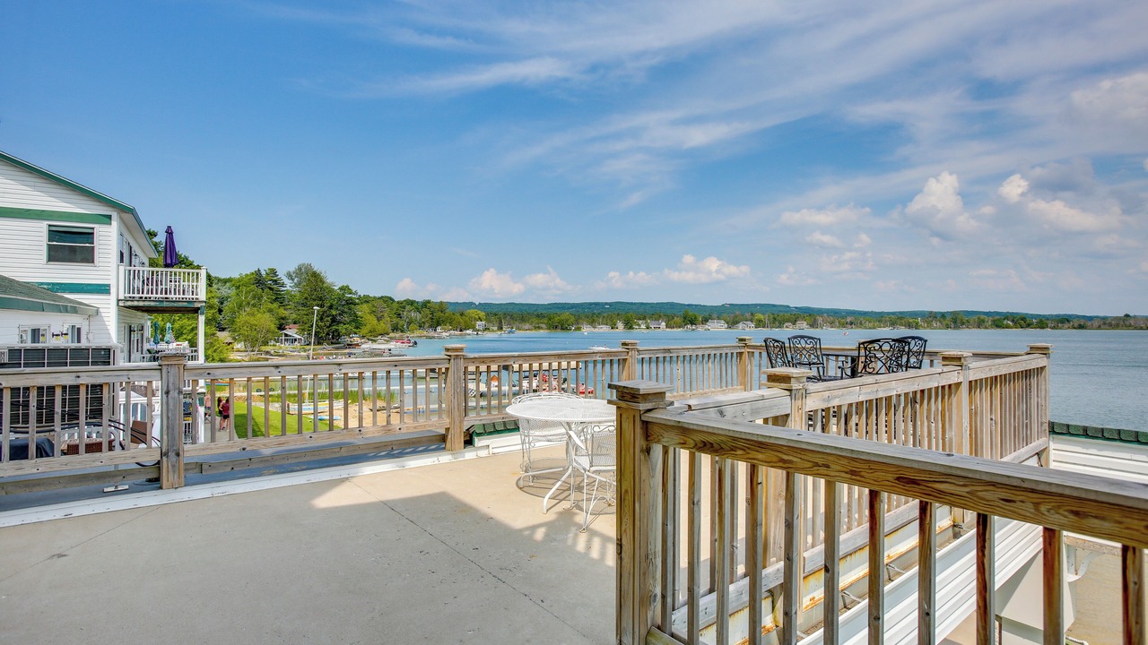 Photo of Patio Balcony in Onekama