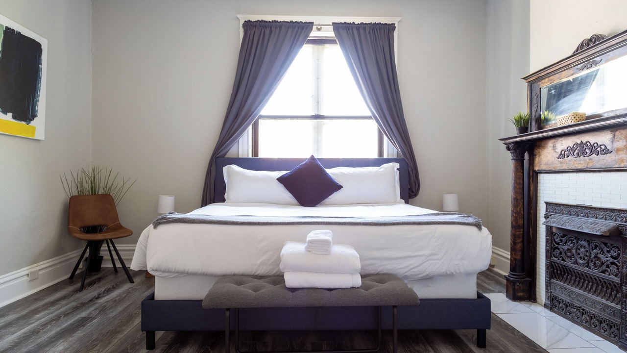 Photo of Bedroom in Downtown St. Louis