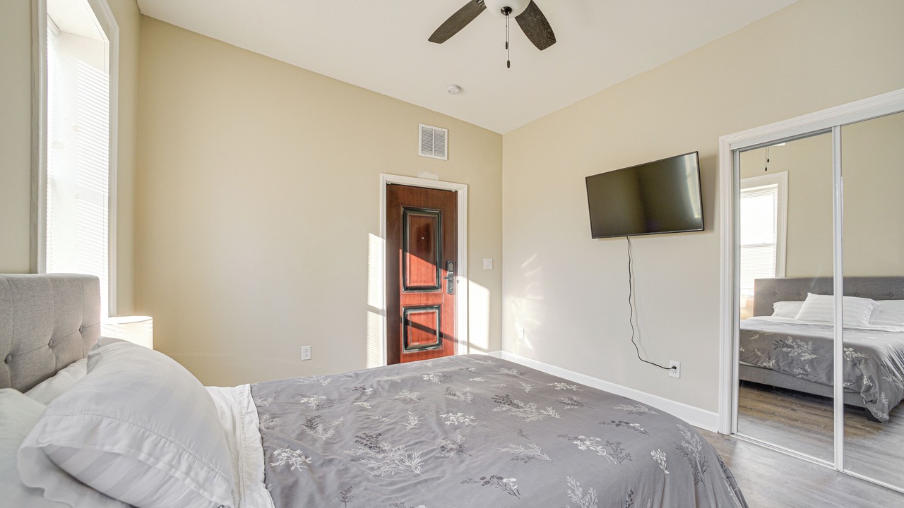 Photo of Bedroom in Troy