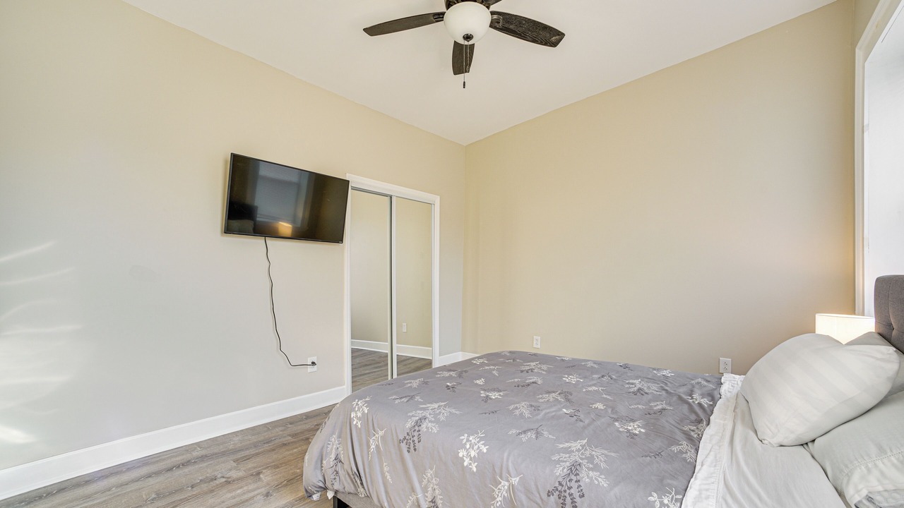 Photo of Bedroom in Troy