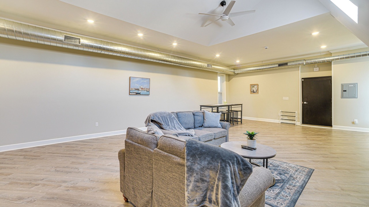 Photo of Livingroom in Troy