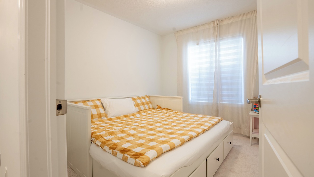 Photo of Bedroom in Oshawa