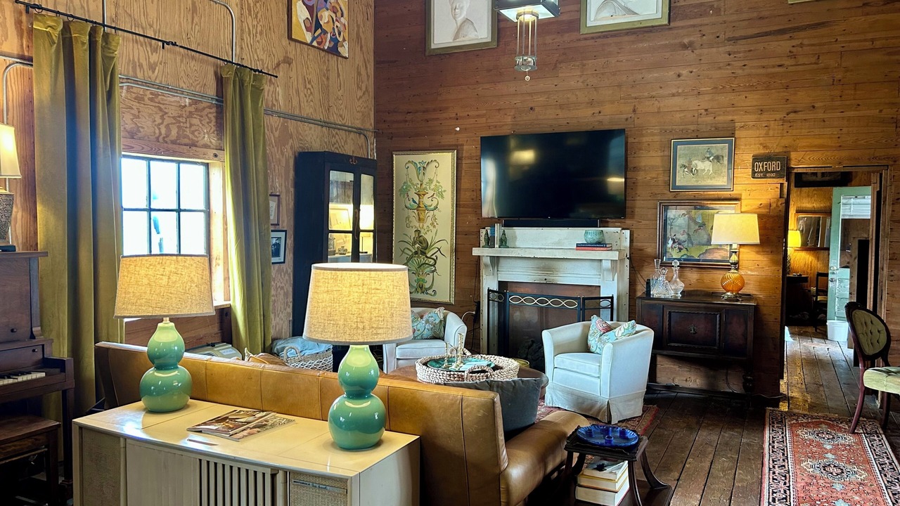 Photo of Livingroom in Clarksdale